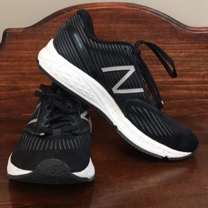 New Balance 890 V.6 REVLite Running Shoe